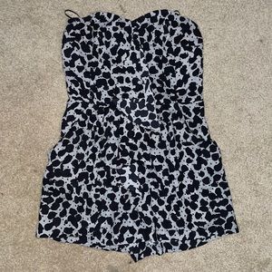 Express Romper, Women’s Size 4, Black and Gray, Great Condition!